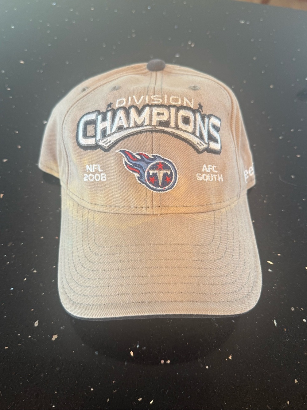 Tennessee Titans "Division Champions" 2008 Baseball Cap - Tan